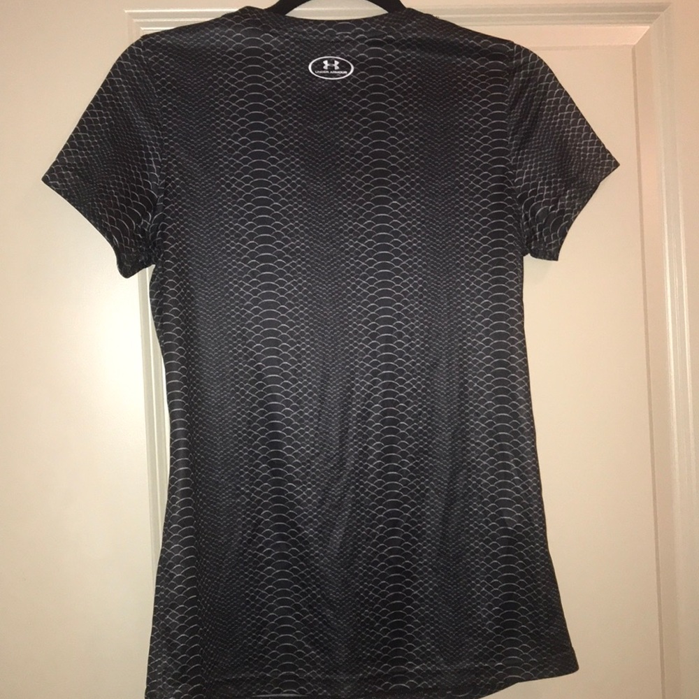 Under Armour Shirt - Picture 2 of 3